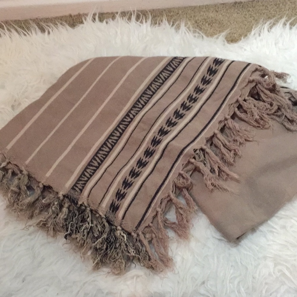 Wilfred prairie square scarf beige